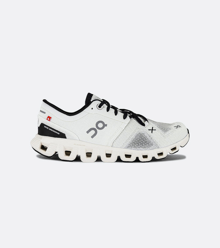 on cloud x 3 white/black